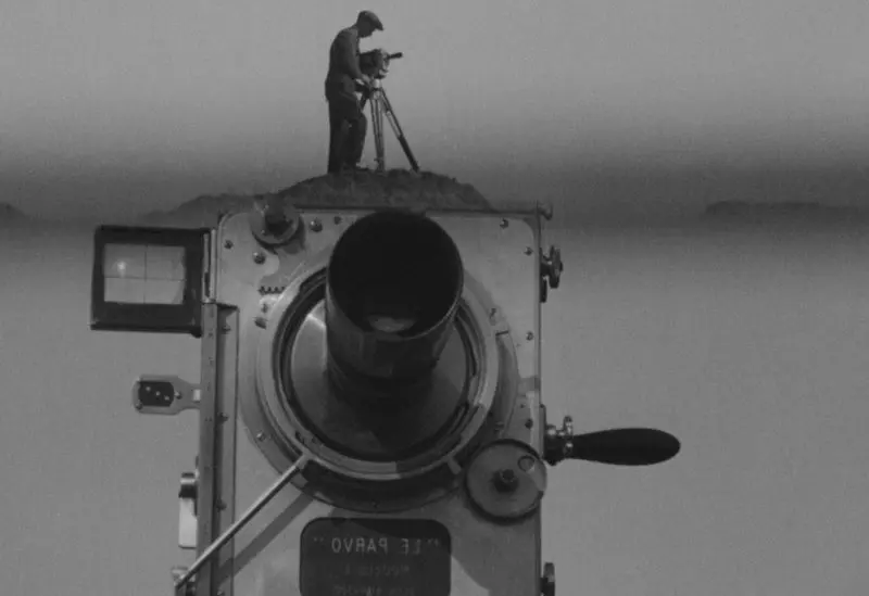 Soviet Montage - Man with a Movie Camera (1929) by Dziga Vertov