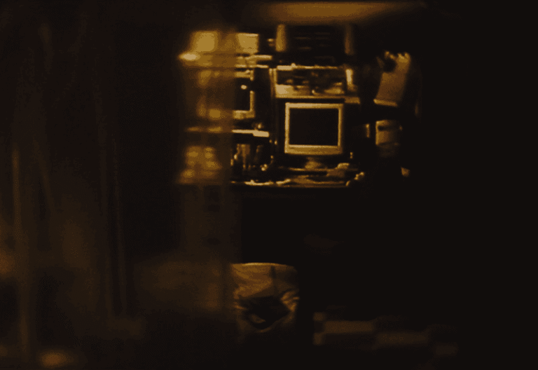 Pulse (2001) by Kiyoshi Kurosawa - Main